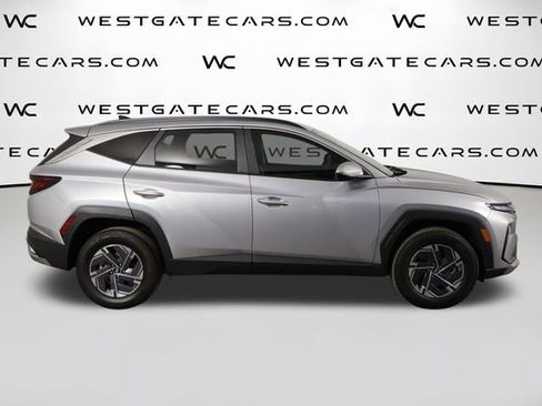 Used 2025 Hyundai Tucson Blue AWD/4WD image 42