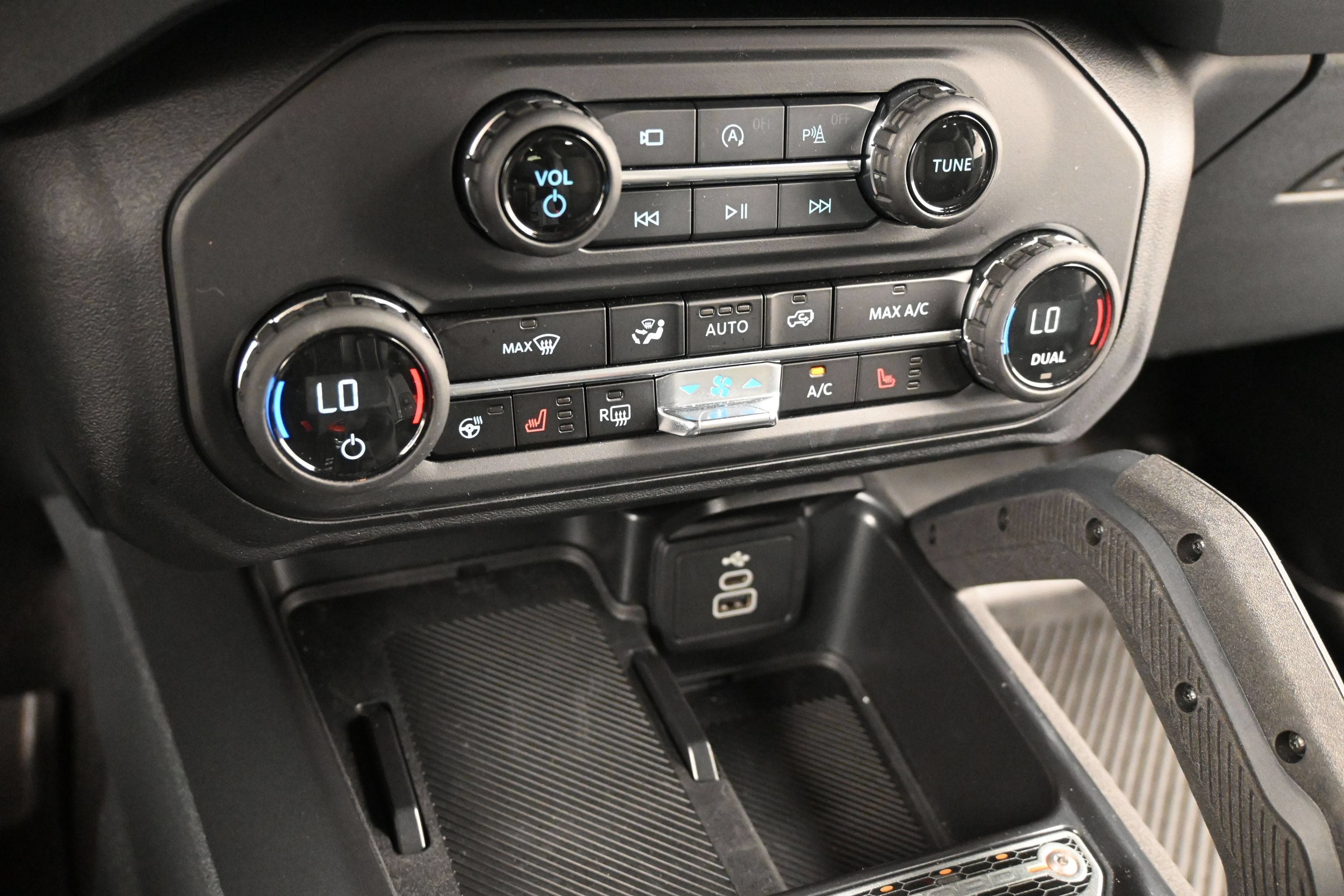 Used 2026 Ford Bronco Raptor AWD/4WD image 19