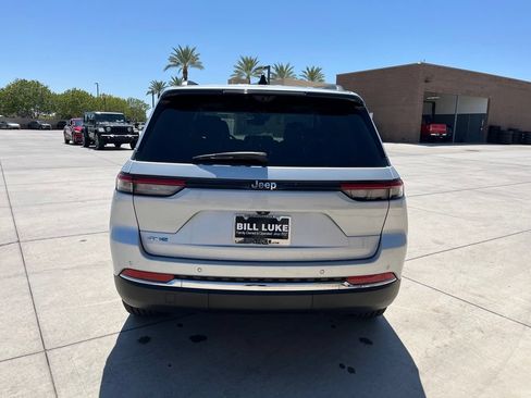 Used 2024 Jeep Grand Cherokee Limited 4xe w/ Luxury Tech Group II AWD/4WD image 8