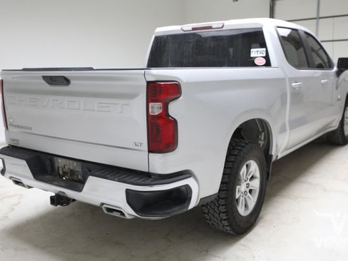 Used 2021 Chevrolet Silverado 1500 LT w/ Z71 Off-Road Package AWD/4WD image 4