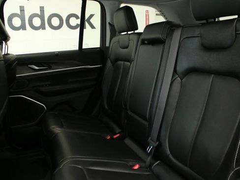 Used 2023 Jeep Grand Cherokee 30th Anniversary AWD/4WD image 30