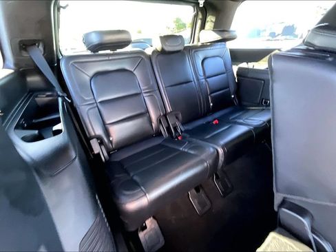 Used 2019 Lincoln Navigator Reserve AWD/4WD image 27