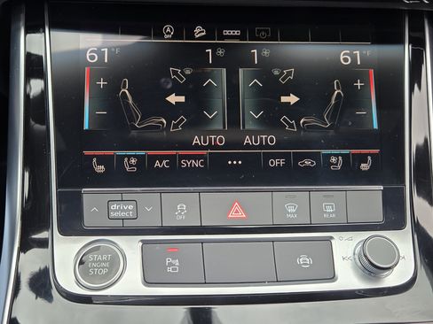Used 2025 Audi Q7 2.0T Premium Plus w/ Premium Plus Package AWD/4WD image 24