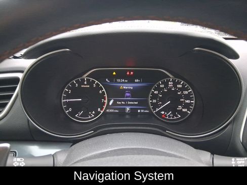 Used 2019 Nissan Maxima SR w/ Premium Package FWD image 16