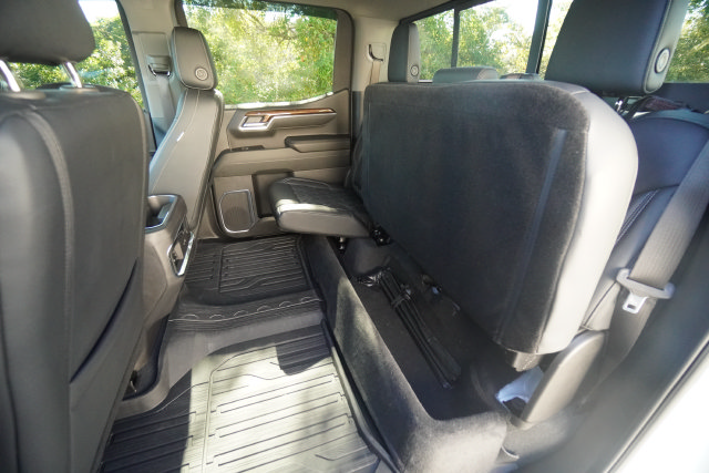 Used 2025 GMC Sierra 1500 Elevation w/ Preferred Package AWD/4WD image 32