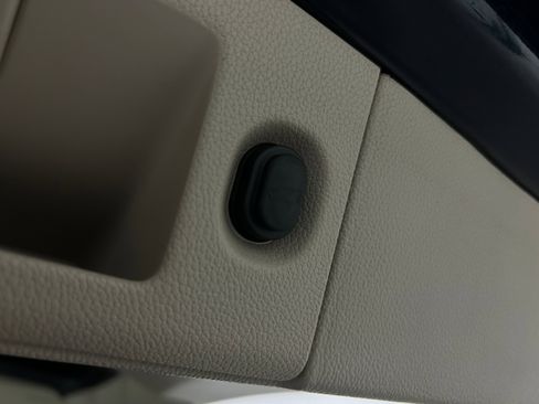 Used 2020 GMC Yukon Denali w/ Denali Ultimate Package image 38