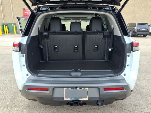 New 2026 Nissan Pathfinder Platinum image 31