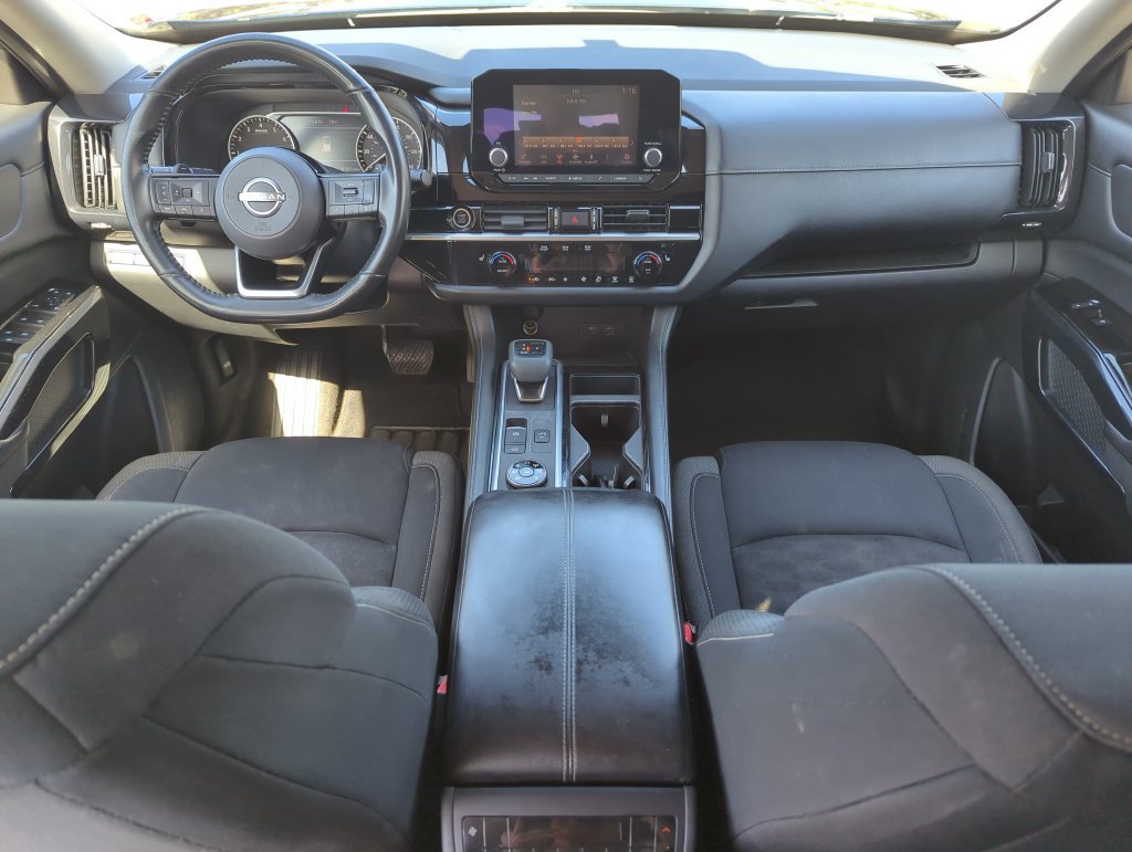 Used 2022 Nissan Pathfinder SV AWD/4WD image 15