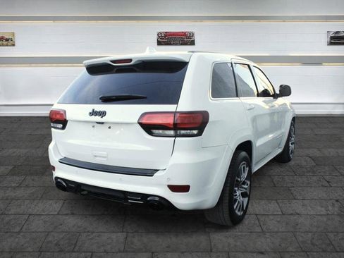 Used 2014 Jeep Grand Cherokee SRT image 7