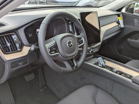 New 2026 Volvo XC60 B5 Plus w/ Climate Package PRO image 7