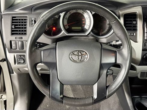 Used 2012 Toyota Tacoma PreRunner w/ SR5 Pkg RWD image 13