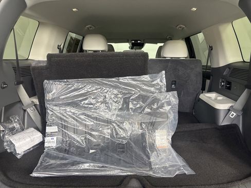 Used 2026 Hyundai Santa Fe SEL FWD image 24