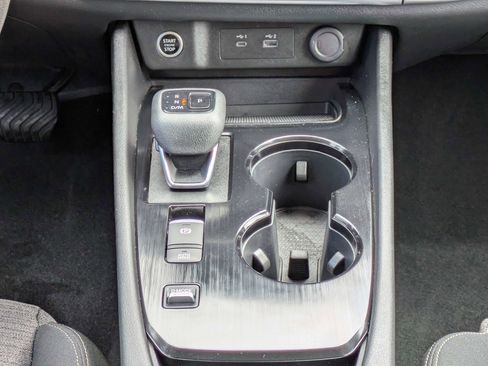 Used 2023 Nissan Rogue SV FWD image 21