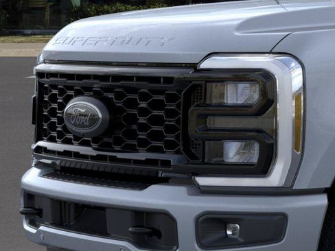 New 2026 Ford F250 Lariat w/ Black Appearance Package AWD/4WD image 17