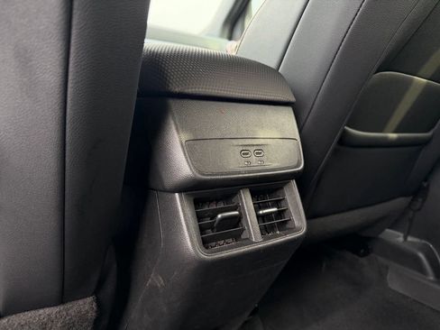 Used 2025 Chevrolet Equinox RS w/ Safety and Technology Package FWD image 30