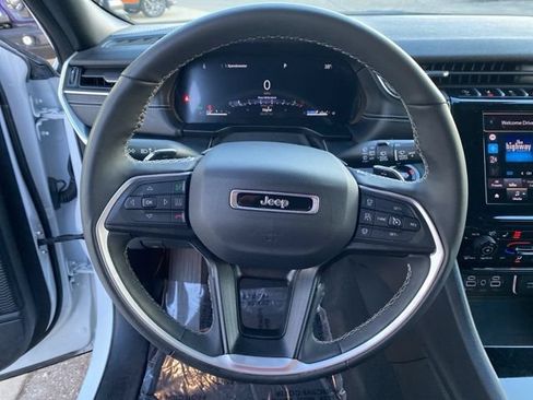 Used 2024 Jeep Grand Cherokee L Laredo AWD/4WD image 13