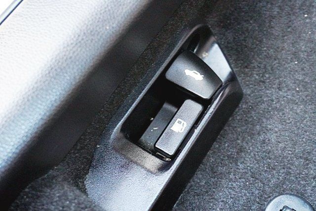 Used 2026 Toyota Corolla SE FWD image 35