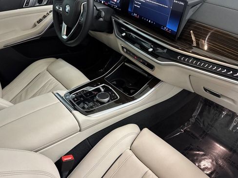 Used 2025 BMW X5 xDrive40i image 33