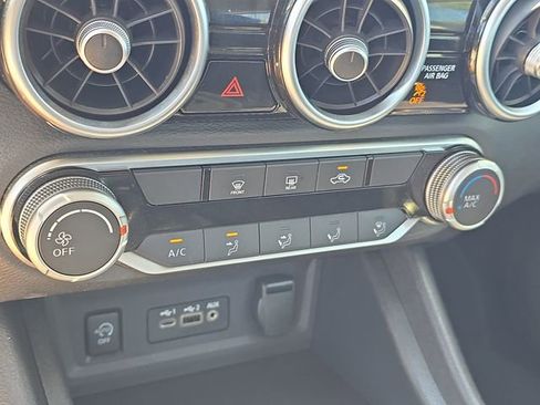 Certified 2024 Nissan Sentra SV FWD image 24