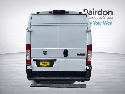 Used 2021 RAM ProMaster 2500 w/ Convenience Group FWD image 6