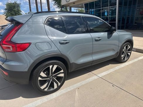Used 2023 Volvo XC40 B5 Ultimate w/ Protection Package Premier AWD/4WD image 8