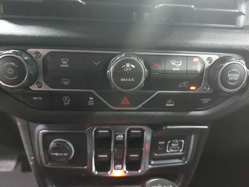 Used 2025 Jeep Wrangler Unlimited Sport AWD/4WD image 20