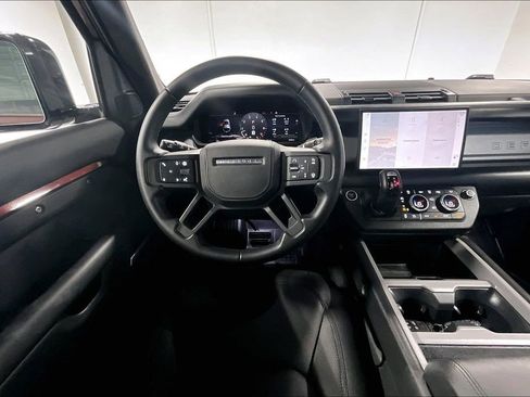 Used 2025 Land Rover Defender 110 Sedona Red Edition image 7