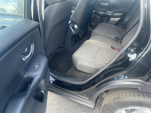 Used 2025 Honda HR-V LX image 15