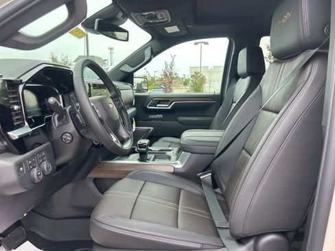 New 2026 Chevrolet Silverado 1500 High Country w/ High Country Premium Package AWD/4WD image 15