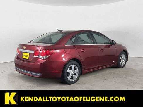Used 2015 Chevrolet Cruze LT w/ Sun And Sound Package FWD image 5