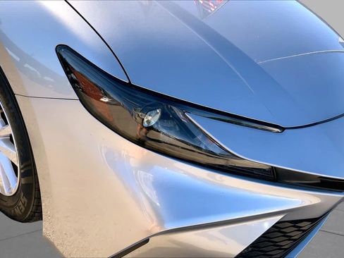 Used 2025 Toyota Camry LE FWD image 27
