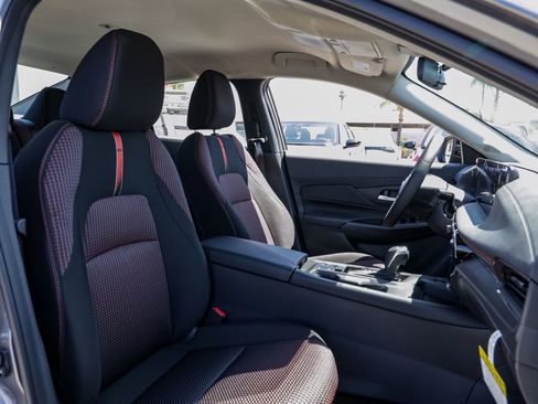 New 2026 Nissan Sentra SR FWD image 18