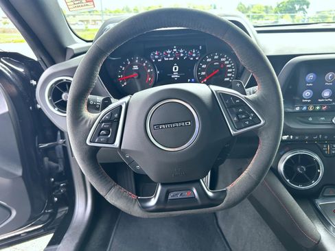 Used 2022 Chevrolet Camaro ZL1 RWD image 11