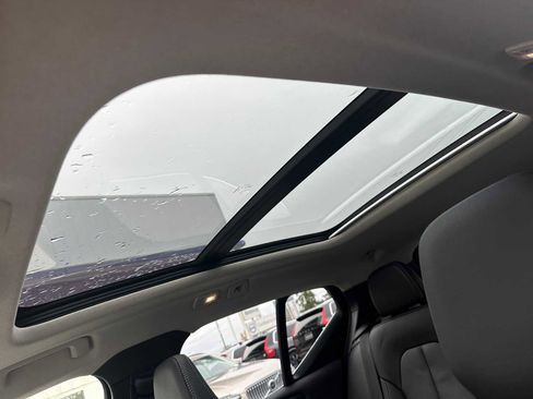 Used 2025 Volvo XC40 B5 Plus w/ Climate Package image 23