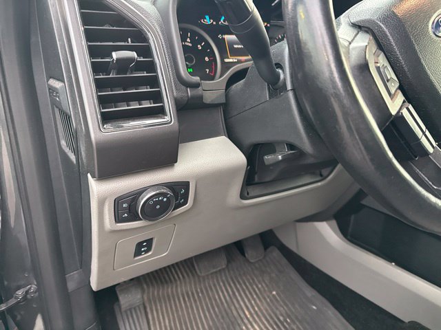 Used 2017 Ford F150 XLT w/ Equipment Group 302A Luxury AWD/4WD image 14