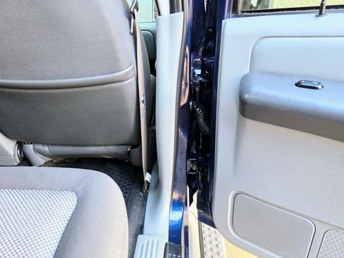 Used 2003 Ford Explorer Sport Trac 2WD image 20