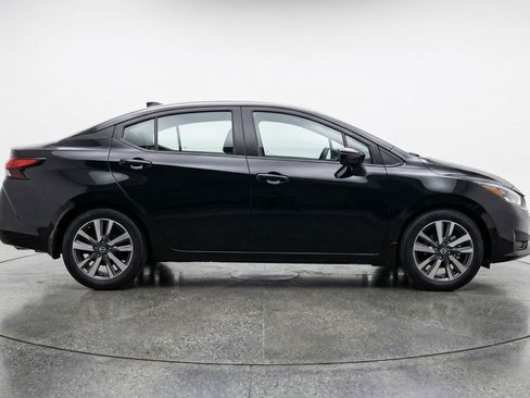 Used 2025 Nissan Versa SV image 11