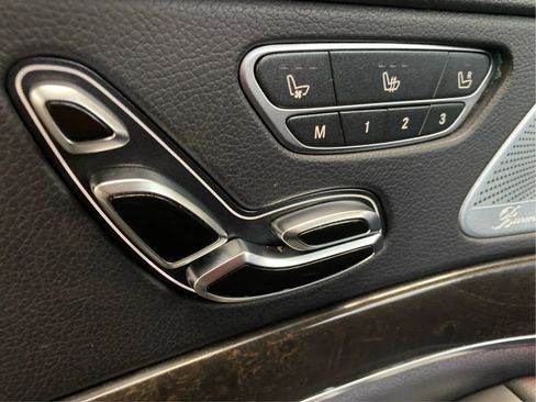 Used 2016 Mercedes-Benz S 550 4MATIC Sedan image 23