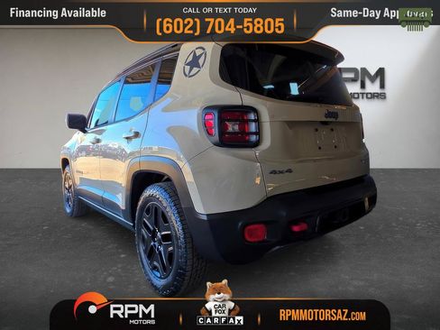 Used 2017 Jeep Renegade Trailhawk AWD/4WD image 26