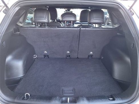 Certified 2024 Jeep Compass Limited image 19