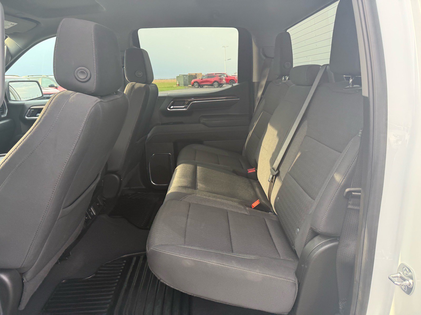 Used 2025 Chevrolet Silverado 1500 RST w/ Z71 Off-Road Package AWD/4WD image 14