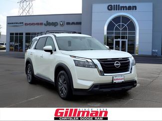 Used 2024 Nissan Pathfinder SV FWD video 1