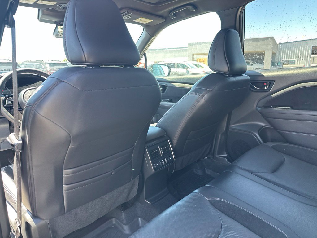 Certified 2025 Subaru Forester Touring w/ Protection Package AWD/4WD image 17
