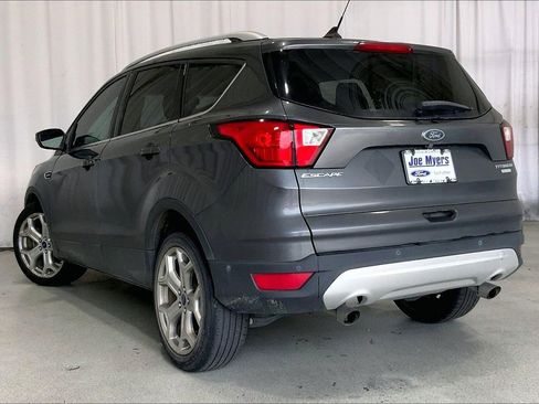 Used 2019 Ford Escape Titanium image 5