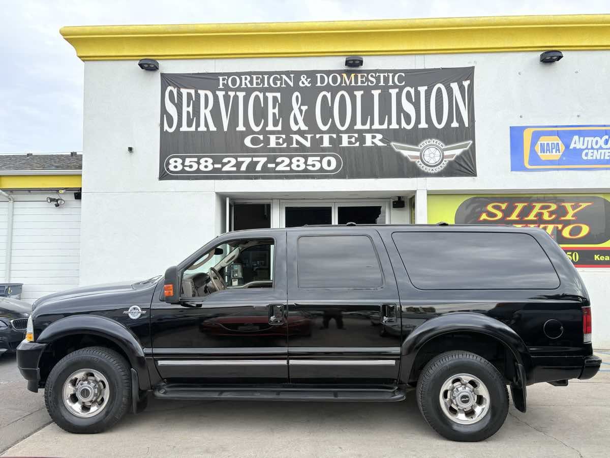 Used 2003 Ford Excursion Limited AWD/4WD image 2