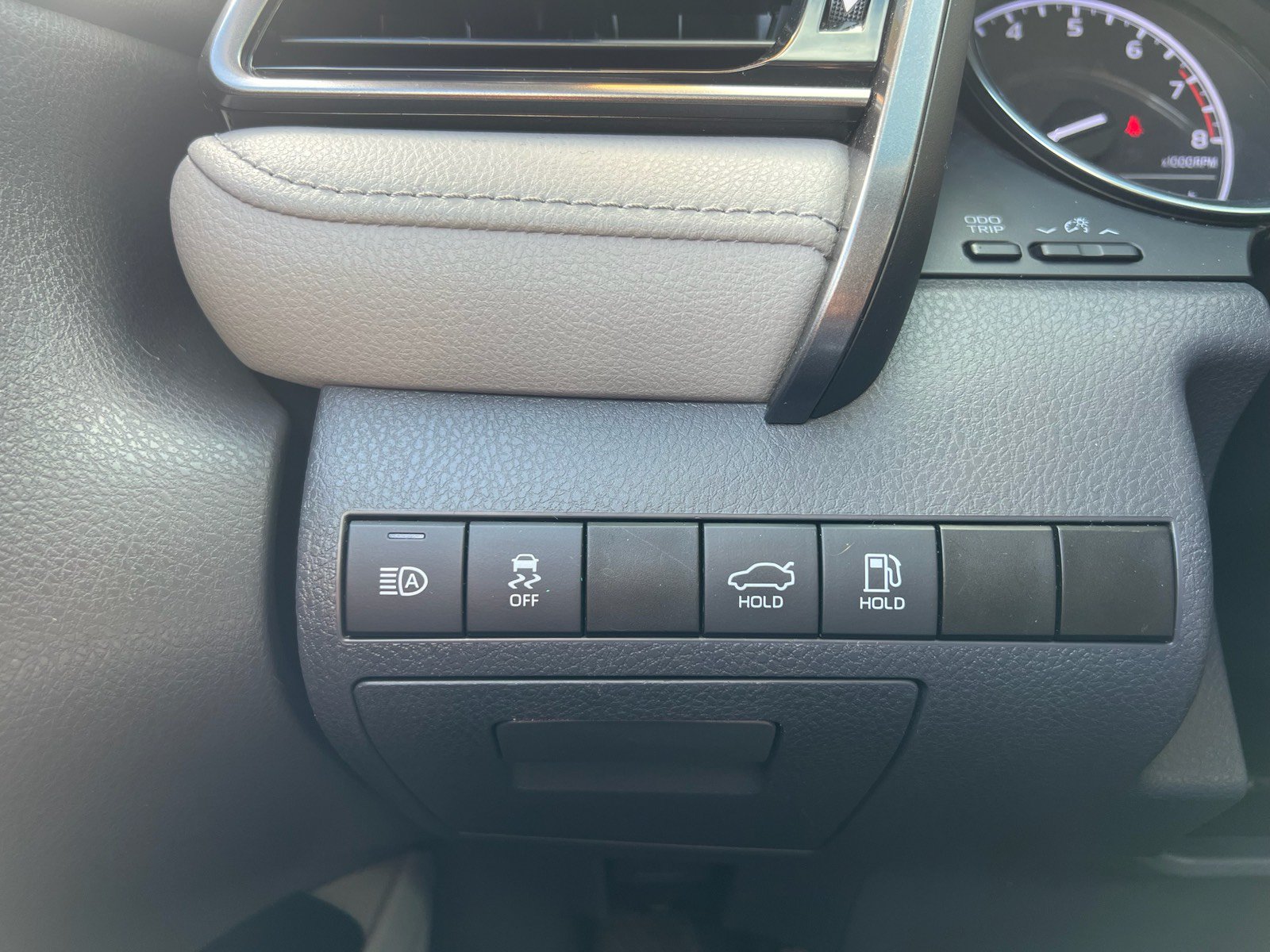 Used 2019 Toyota Camry LE FWD image 20