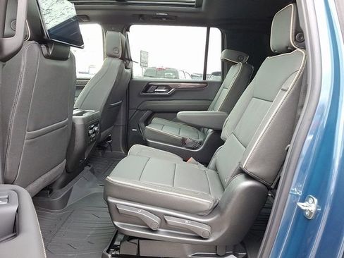 New 2026 GMC Yukon XL Elevation w/ Elevation Premium Package image 11