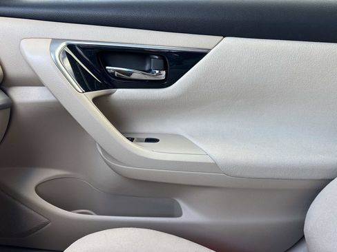 Used 2014 Nissan Altima 2.5 S image 22