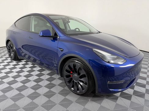 Used 2023 Tesla Model Y Performance AWD/4WD image 12
