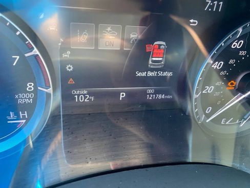 Used 2021 Toyota Highlander XLE AWD/4WD image 5